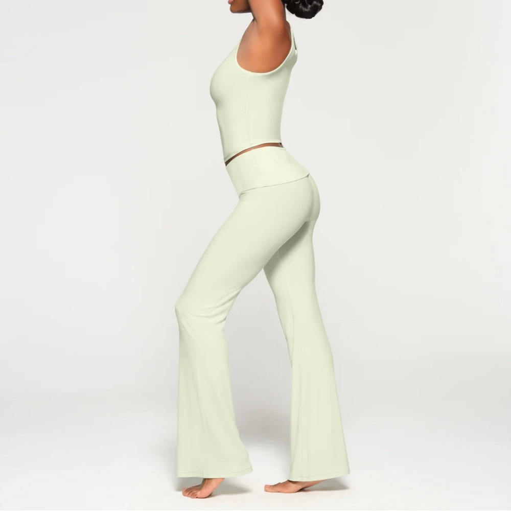 SKIMS SOFT LONGE FOLD OVER PANTS - Picture 3 of 3
